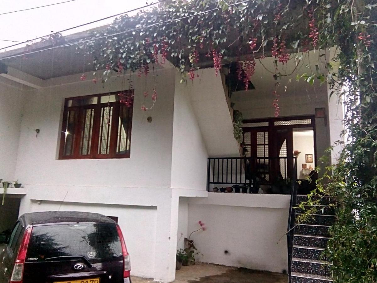 La Rose Home Stay Nuwara Eliya Exterior photo